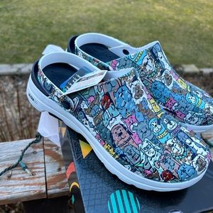 Skechers bobs shoes sandals nwt dogs dog size women’s 10 sandals